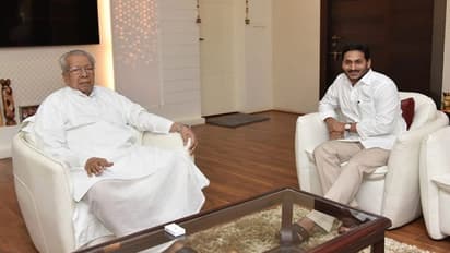 రిపబ్లిక్ డే వేడుకలు : ఏపీ రాజ్భవన్లో ఎట్ హోం.. సతీమణితో కలిసి హాజరైన ముఖ్యమంత్రి జగన్