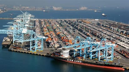 തുറമുഖ കണക്ടിവിറ്റി പദ്ധതികൾ വേഗത്തിലാക്കണം; റോഡ്, റെയിൽവേ മന്ത്രാലയങ്ങളോട് കേന്ദ്രം