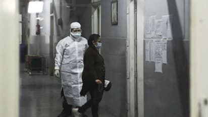 കൊവിഡ് 19; 'ദില്ലിയില് മരിച്ച സ്ത്രീയുടെ മകന് ആദ്യം ലക്ഷണങ്ങള് കാണിച്ചില്ല...'