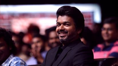 நிதி உதவியை அள்ளிக்கொடுத்த தளபதி விஜய்! 1 .30 கோடியை அறிவித்தார்!