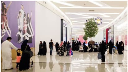 കൊവിഡ് 19: സൗദിയിൽ ഷോപ്പിങ് മാളുകള് അടച്ചു