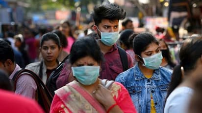 ക്വാറന്റൈനില് നിന്ന് ചാടിപ്പോയ ഐപിഎസ് ഓഫിസറെയും ഡോക്ടറായ ഭാര്യയെയും പിടികൂടി ആശുപത്രിയിലാക്കി