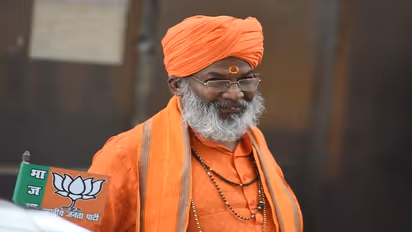 Farm Laws | ബില്ലുകള് നിര്മ്മിക്കും, പിന്വലിക്കും, വീണ്ടും കൊണ്ടുവരും; സാക്ഷി മഹാരാജ് എംപി