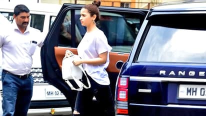 Alia Bhatt behaves rudely with bodyguards; fans say 'it’s Ranbir Kapoor's effect' (Watch)