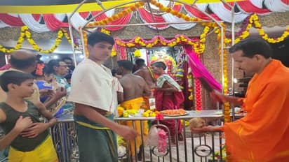 ಕಾರವಾರ ದೇವರಿಗೆ ಮದ್ಯದ ಅಭಿಷೇಕ, ಸಿಗರೇಟಿನ ಆರತಿ : ಸಿದ್ಧಿಯಾಗುತ್ತೆ ಇಷ್ಟಾರ್ಥ