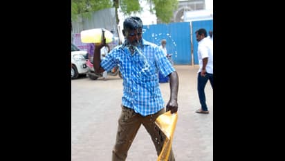 மதுரை மாவட்ட கலெக்டரை அலறவிட்ட ' தீ 'குளிப்பு சம்பவங்கள்.!!