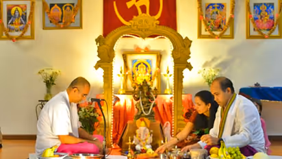 पूजा करते समय जाने-अनजाने में हो जाए कोई गलती तो अंत में 1 मंत्र जरूर बोलें