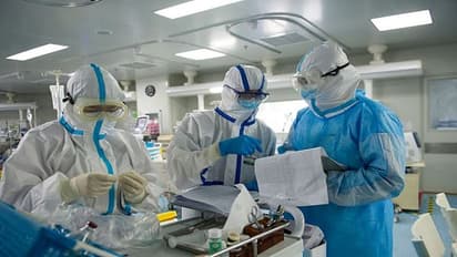 ക്വാറന്‍റൈനില്‍ നിന്ന് ചാടിപ്പോയ ഐപിഎസ് ഉദ്യോഗസ്ഥനെയും ഭാര്യയെയും പിടികൂടി ആശുപത്രിയിലാക്കി