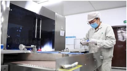 ഇന്ത്യയിൽ കൊവിഡ് 19 സ്ഥിരീകരണങ്ങൾ കുറയാൻ കാരണം വേണ്ടത്ര ടെസ്റ്റിംഗ് നടത്താത്തതോ?