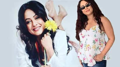 বিছানায় শুয়ে কার সঙ্গে চরম রোম্যান্সে মত্ত শ্রীলেখা, আদুরে ভিডিও মুহূর্তে ভাইরাল