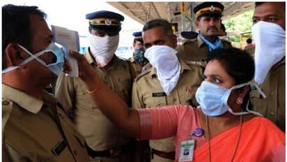 കൊവിഡ് 19: പൊലീസ് ആസ്ഥാനത്ത് മാസ്ക്ക് നിർബന്ധം, മാസ്ക്കില്ലാതെയെത്തിയ പരാതിക്കാരെ തിരിച്ചയച്ചു