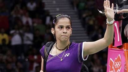 করোনা আতঙ্কেও টুর্নামেন্ট চালানোয় অল ইংল্যান্ড আয়োজকদের ওপর ক্ষুব্ধ সাইনা নেওয়াল