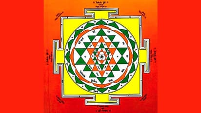 यंत्र साधना से जल्दी मिलते हैं शुभ फल, यंत्र बनाते समय किन बातों का ध्यान रखना चाहिए?