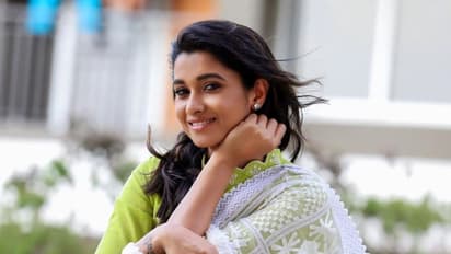 பிரியா பவானி ஷங்கருக்கு அடித்த ஜாக்பாட்! பிளாக் பஸ்டர் ஹிட் பட ஹீரோவுக்கு ஜோடி சேரும் நடிகை!