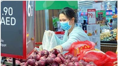 ഇറാനില്‍ 225 ഇന്ത്യക്കാര്‍ക്ക് കൊവിഡ്; യുഎഇയിൽ 12 ഇന്ത്യക്കാര്‍ രോഗബാധിതരെന്നും കേന്ദ്രസര്‍ക്കാര്‍