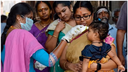 கோர முகம் காட்டும் கொரோனா... சென்னையில் வீடு வீடாக ஆய்வு...!
