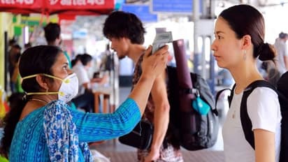 കോട്ടയത്ത് വിദേശികൾക്ക് കൊവിഡ് ബാധയില്ല; വയനാട്ടിൽ കൂടുതൽ നിയന്ത്രണം, മെട്രോ സർവീസുകൾ കുറക്കും