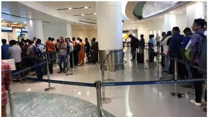 മസ്കത്ത് വിമാനത്താവളത്തില് കുടുങ്ങിയവരെ പുലര്ച്ചെ തിരികെ കേരളത്തിലെത്തിക്കും