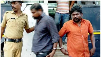 ഗുണ്ടാ സംഘത്തലവന് അനസിനെ വധിക്കാന് ഹോം സ്റ്റേയില് തമ്പടിച്ച സംഘത്തെ കസ്റ്റഡിയിൽ വിട്ടു