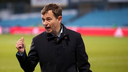 കടംവീട്ടാനുറച്ച് ബ്ലാസ്റ്റേഴ്സ്; വണ്ടർ 'വികൂന' പരിശീലകനാകും