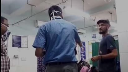 করোনা সন্দেহে তমলুকে আটক দুই ফরাসি পর্যটক, হাওড়ায় হাসপাতালে ভর্তি বাবা-ছেলে