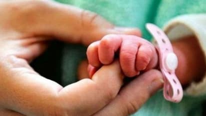 இந்தியாவில் 7 மாத கைக்குழந்தைக்கு கொரோனா..! மருத்துவர்கள் அதிர்ச்சி தகவல்..!