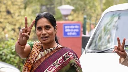 'ফিরেই মেয়ের ছবি জড়িয়ে ধরেছিলাম', লড়াই আজ শেষ নয়, আশা দেবী বলছেন শুরু