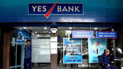 നാലാം പാദത്തിൽ യെസ് ബാങ്ക് 4,000 കോടിയിൽ ഏറെ നഷ്ടം രേഖപ്പെടുത്തിയേക്കുമെന്ന് റിപ്പോർട്ടുകൾ