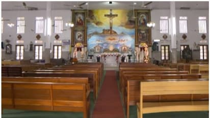 കൊവിഡ് 19: കളക്ടറുടെ നിർദ്ദേശം കാറ്റിൽ പറത്തി 'കുർബാന'; രണ്ട് വൈദികർക്കെതിരെ കേസ്