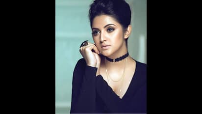 Pori Moni: গুরুতর অসুস্থ, আগামী দেড় বছর আর কোনও ছবির শুটিং করবেন না  'Pregnant' পরীমণি