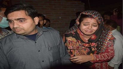 बेटी को लेकर साढू का बेटा फरार, पति-पत्नी और बेटे को गंड़ासे से काट डाला, दो की हालत नाजुक