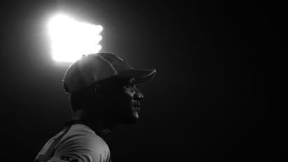 দেশে ফিরে স্বেচ্ছায় আইসোলেশনে গেলেন ক্যারেবিয়ান তারকা ড্যারেন সামি