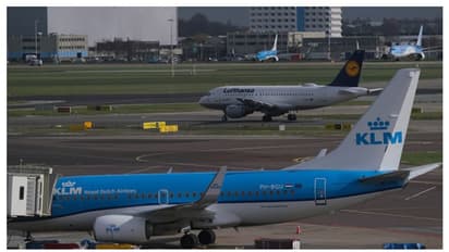 এদেশে আর নামতে পারবে না বিদেশের বিমান, ১২০ জন ভারতীয়কে নিয়ে ফিরতে হল ডাচ বিমানকে