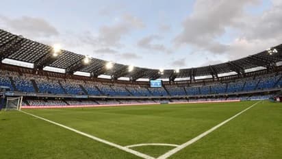 ജീവന്‍വച്ചുള്ള പന്തുകളി തീക്കളിയാണ്; ഇറ്റലിയില്‍ നാപ്പോളി പരിശീലനം തുടങ്ങുന്നതിനെതിരെ പ്രതിഷേധം