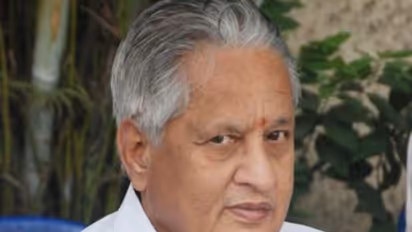 நடிகர் விசு காலமானார்!  50 ஆண்டு கால நண்பரை இழந்து விட்டதாக உருகிய எஸ்.வி.சேகர்!