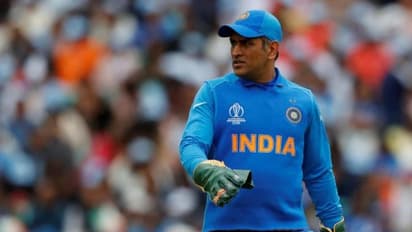 30 ಲಕ್ಷ ರೂ. ಸಂಪಾದಿಸಿ ರಾಂಚಿಯಲ್ಲಿ ವಿಶ್ರಾಂತಿ ಜೀವನ ಬಯಸಿದ್ದ ಧೋನಿ!