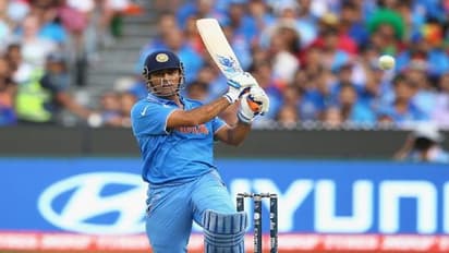 ഇതിഹാസങ്ങളുടെ പട്ടികയില് ധോണിയുടെ ഇടമെവിടെ; ഉത്തരവുമായി മുന് താരം