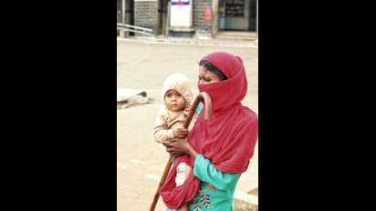 നിശ്ചലം തലസ്ഥാനം; വീട്ടിലിരുന്ന് മഹാമാരിയെ തടഞ്ഞ് കേരളം, ചിത്രങ്ങള്‍ കാണം