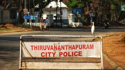 സംസ്ഥാനത്ത് ഇന്ന് മുതൽ ലോക്ക്ഡൗണിന് സമാനമായ നിയന്ത്രണങ്ങൾ; അവശ്യ സർവ്വീസുകൾക്ക് മാത്രം അനുമതി