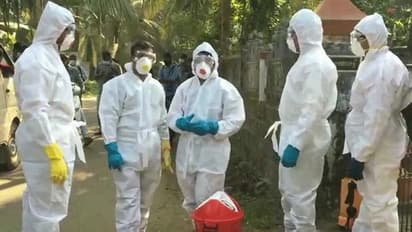 রাস্তাতেই জ্বরে বেহুঁশ ভিনরাজ্যের যুবক, আতঙ্ক ছড়াল ধর্মতলায়