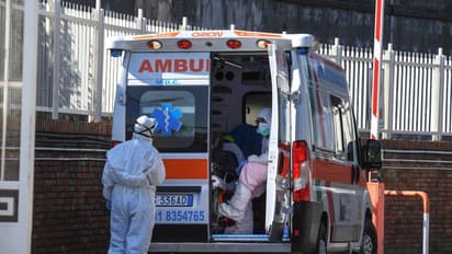 കൊവിഡിന് മുന്നിൽ മുട്ടിടിച്ച് അമേരിക്കയും, മരണം 600 കടന്നു; ലോകത്ത് ആകെ മരണം 16000 കടന്നു