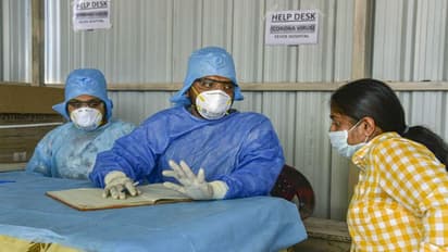 ಕೊರೋನಾ: ಅಪಾ​ಯ​ದ​ಲ್ಲಿ ಇರು​ವ​ವ​ರಿಗೆ ಹೈಡ್ರೋ​ಕ್ಸಿ ಮಾತ್ರೆ ನೀಡಲು ಶಿಫಾರಸು!