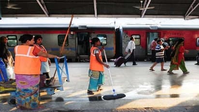 कोरोना वायरस : रेलवे के कॉन्ट्रैक्ट बेस कर्मचारियों के लिए राहत, लॉकडाउन के दौरान मिलेगी पूरी सैलरी