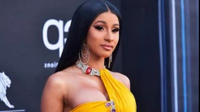 টাকার বিনিময় নিজেদের করোনায় আক্রান্ত বলছেন সকলে, বিস্ফোরক অভিযোগ কার্ডি বি-র