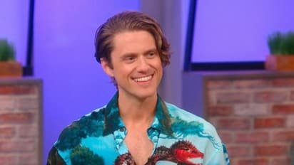 ফের করোনায় আক্রান্ত আমেরিকান অভিনেতা অ্যারন, খাবারে স্বাদ না পেতেই সন্দেহ বাড়ে তারকা