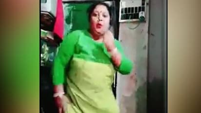 লকডাউনে বা়ড়িতে বসে বোর হচ্ছেন তরুণী বৌদি, নেচেই ভাইরাল করলেন নিজেকে