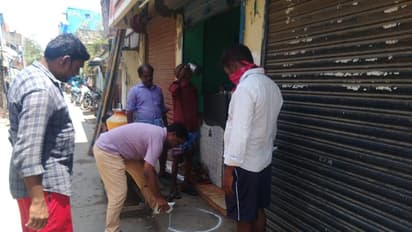 கொரோனாவில் இருந்து விலகியிருந்தால் இல்லை சாவு! உணர்ந்து கொண்ட மக்கள்! புகைப்பட தொகுப்பு...