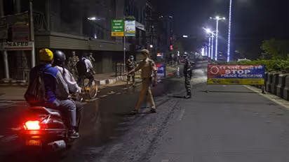 இனிமேல் இ-பாஸே தேவையில்ல.. தமிழக அரசு அதிரடி அறிவிப்பு..! நிம்மதி பெருமூச்சுவிடும் மக்கள்