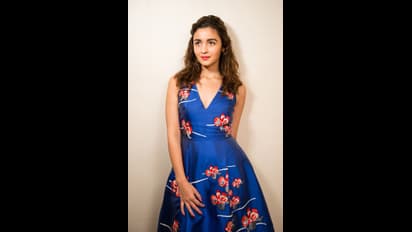 যৌন জীবনে তার ফেভারিট পজিশন কী, খোলসা করেছিলেন আলিয়া