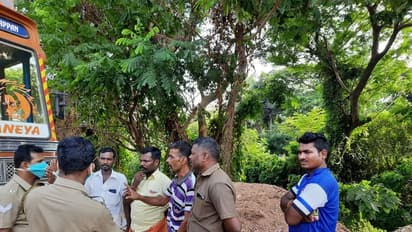 ഭക്ഷണമില്ല, താമസ സൗകര്യമില്ല; ഇതരസംസ്ഥാന തൊഴിലാളികള്‍ പരാതിയുമായി കണ്ണൂര്‍ കലക്ടറ്റില്‍